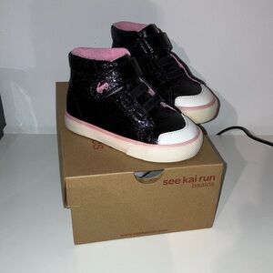 See Kai Run Kids Sneakers - Black metallic with Pink Accents
